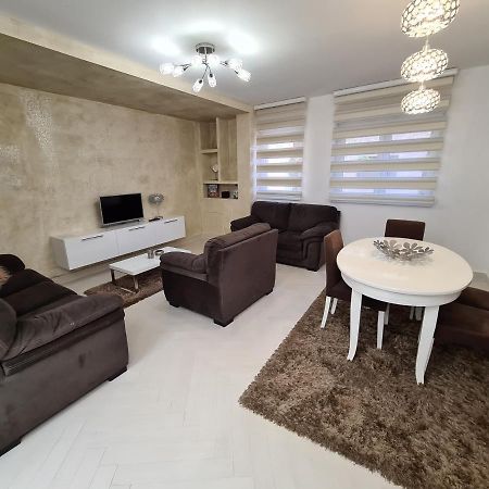 Adonis Apartment Novi Sad Exteriör bild