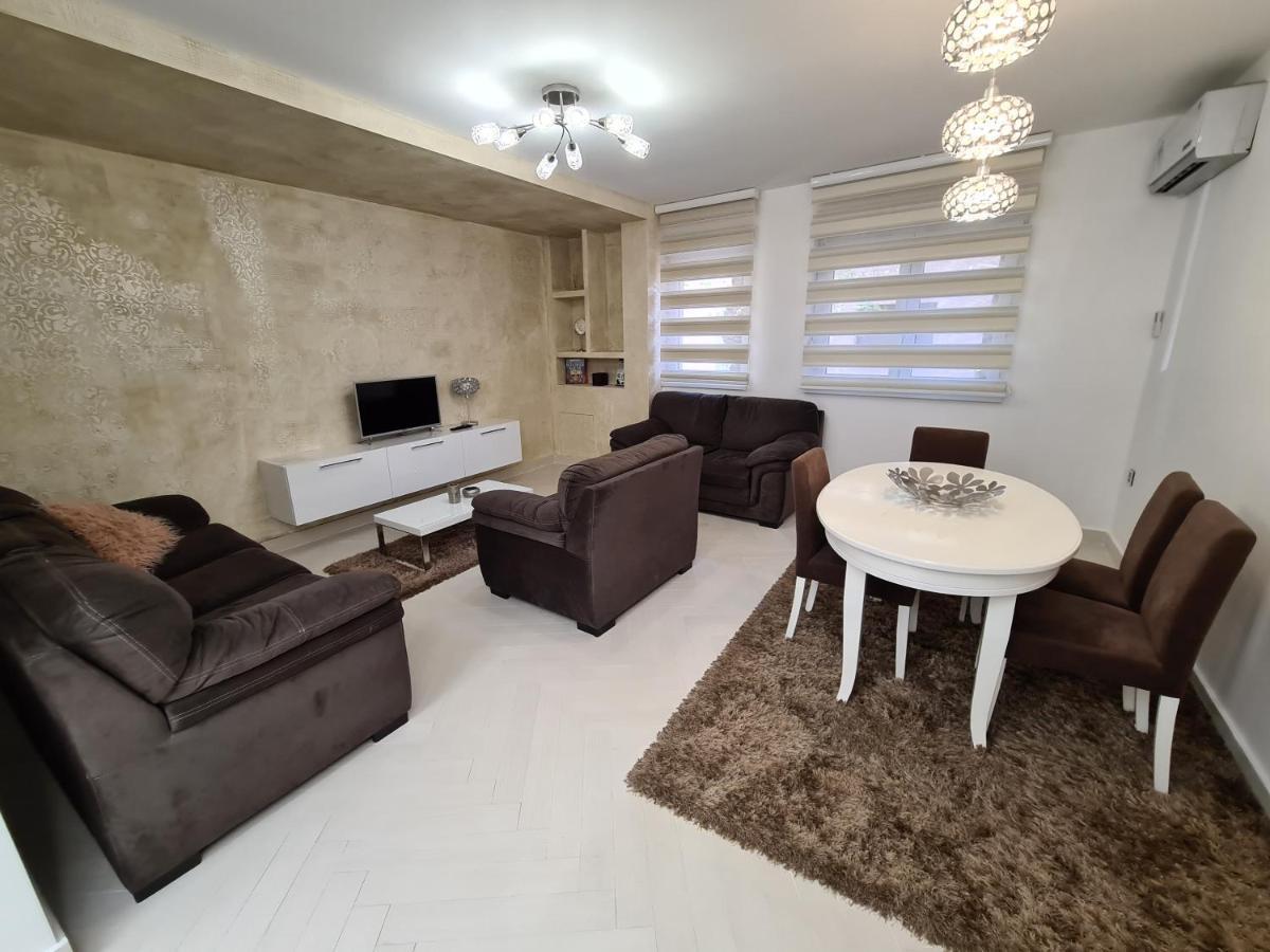 Adonis Apartment Novi Sad Exteriör bild
