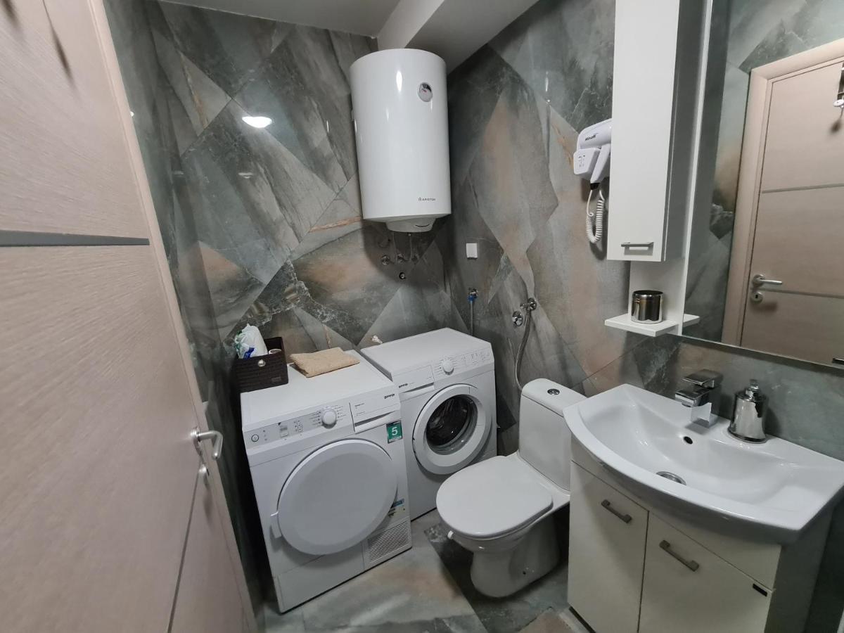 Adonis Apartment Novi Sad Exteriör bild